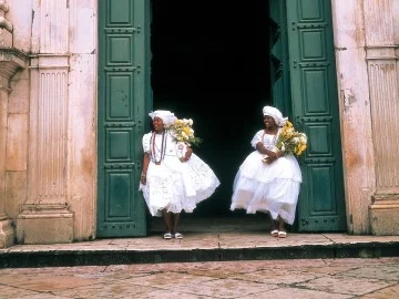 Bahianas in Church's Door - Salvador de Bahia - Atelier South America