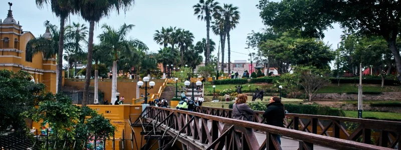 Puente de los Suspiros - Barranco - Atelier South America